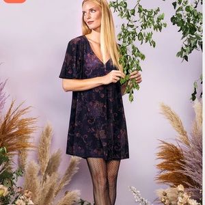 Modcloth Velvet V Neck Knee Length Dress Size XL